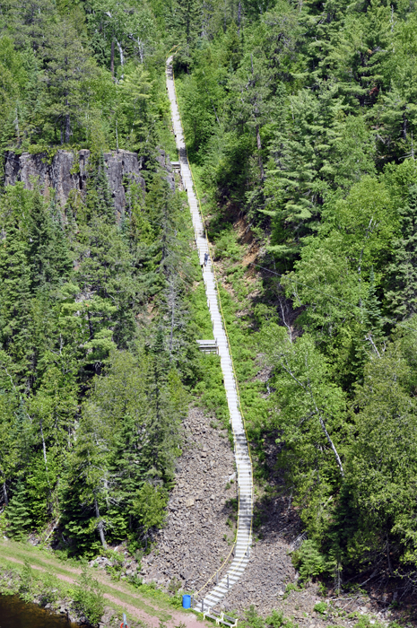 the longest staircase the two RV Gypsies have ever seen